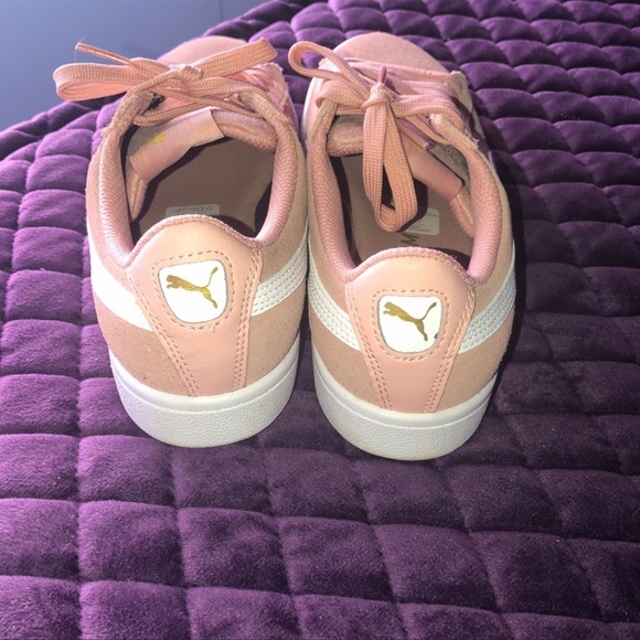 Puma sneaker shoes (SOLD) - Picture 4 of 5